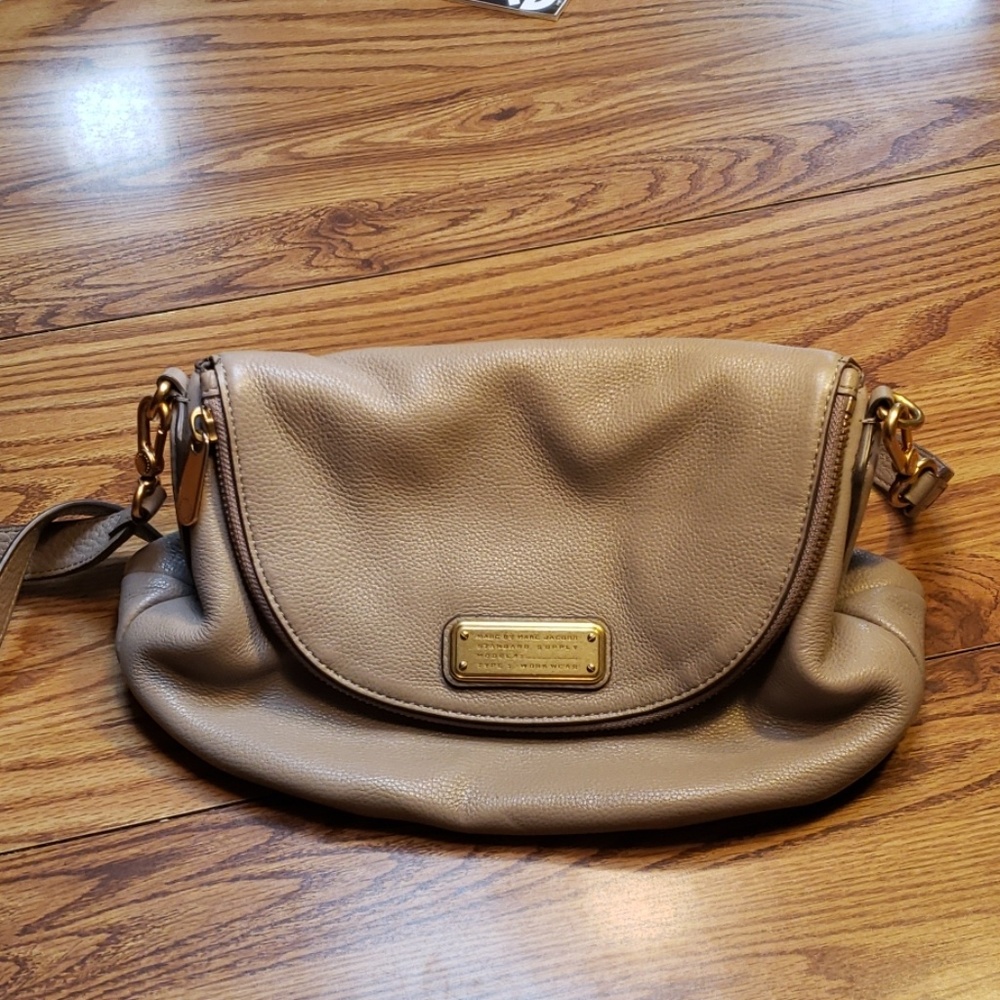 Marc by Marc Jacob's crossbody bag in taupe